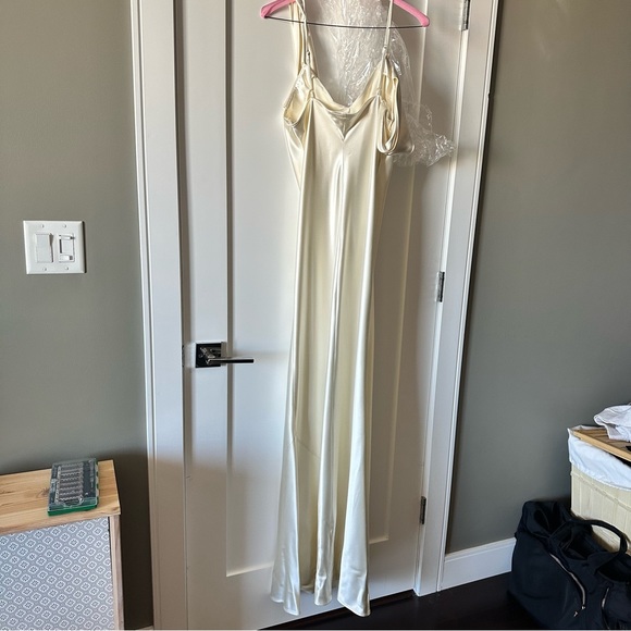 Reformation Rhonda Silk Dress - Picture 5 of 12